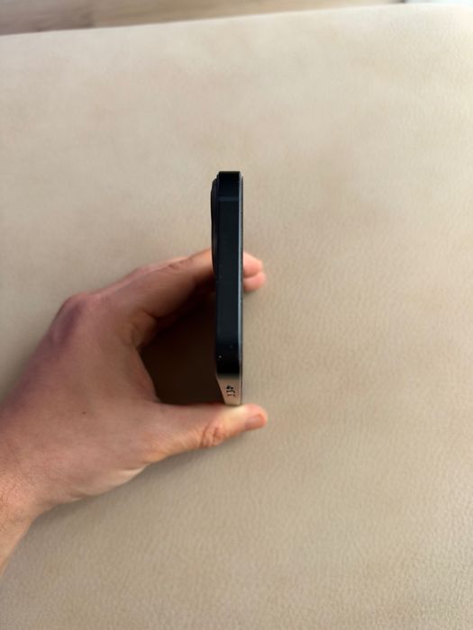 iPhone 13 128GB Midnight Blue
