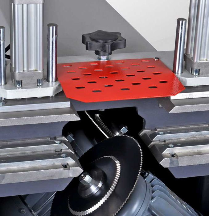 Mașină de Debitat Baghete din PVC - CN301 / PLASTMACH