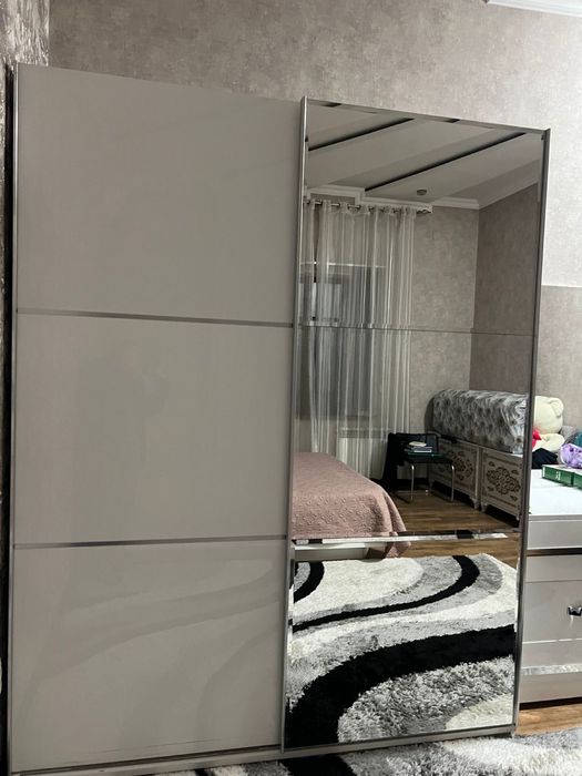 Продается спальная гарнитура