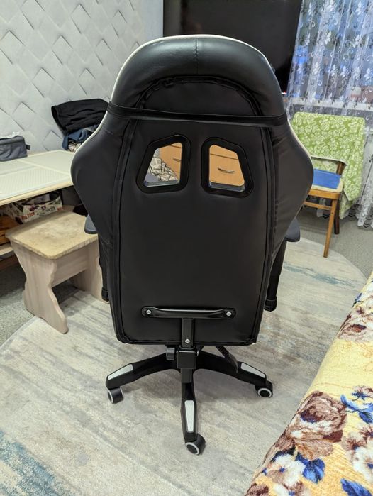 компьютерное игровое кресло
