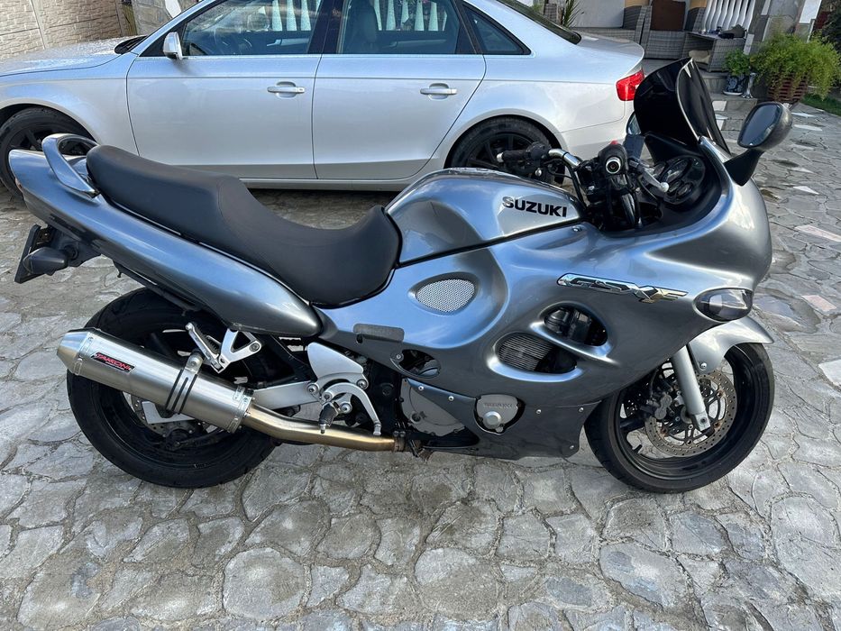 Suzuki gsxf750 2002