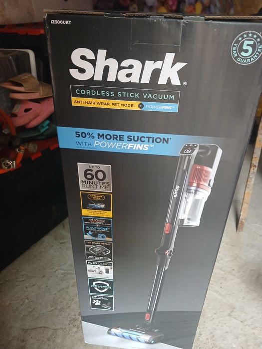 Aspirator shark cu baterie