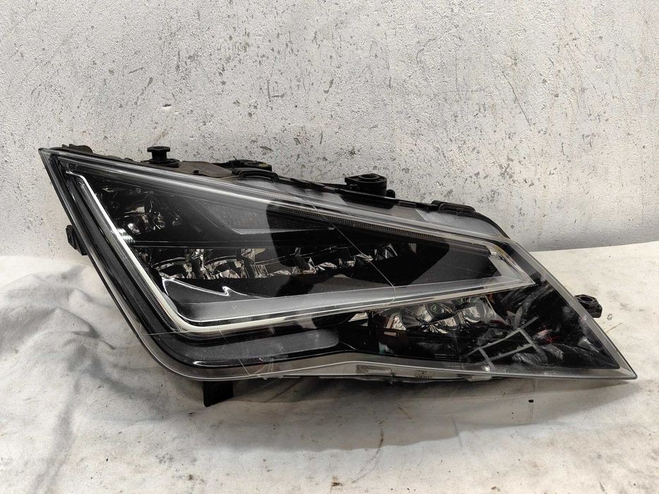 Оригинален фар Сеат Леон  Seat Leon Full Led