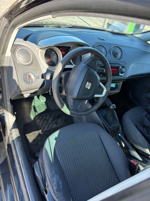 SE VINDE SEAT IBIZA, AN 2010, 6J,  1,4 cm3, DIESEL