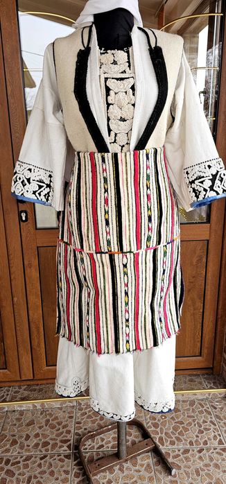 Македонска носия