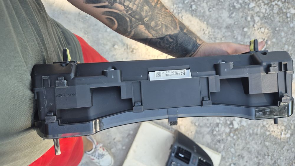 Оригинално Дизелово Табло/ Километраж за Тойота Авенсис Т27 2008- 2012