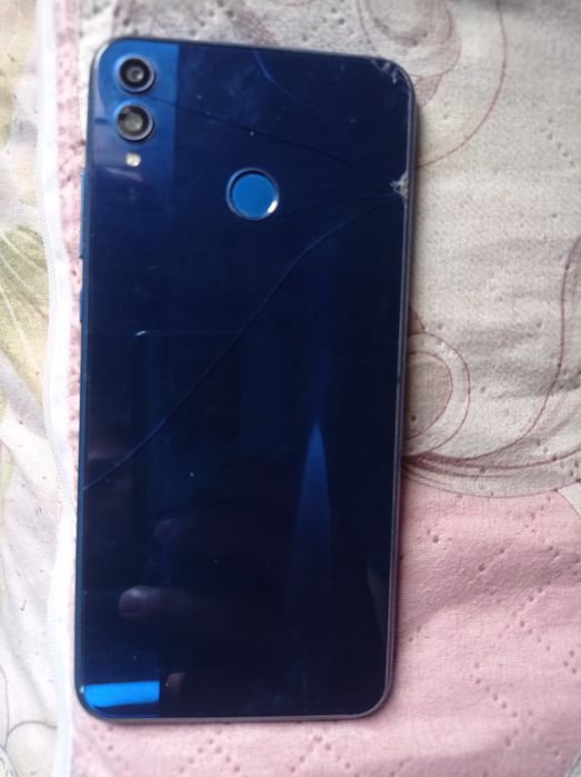 Arzon narxlarda telefonlar bor