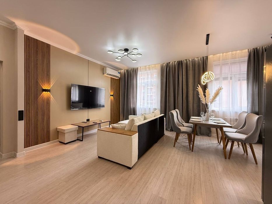 Продается 2в3 ком квартира, ЖК Assalom Sohil, ор-р: ул. Бадахшон, 65м²