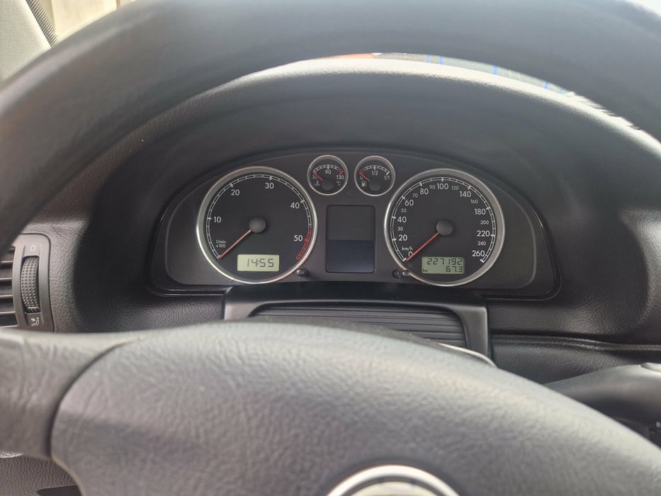 VOLKSWAGEN Passat 2002 — imagine 4