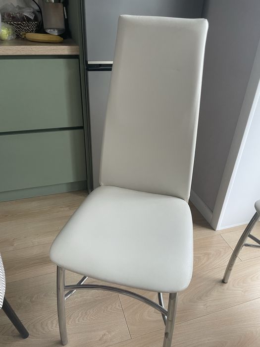 Продам кухонные Стулья 4 шт