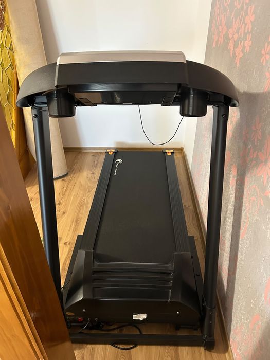 Bandă de alergat FitTronic D550 – stare excelentă