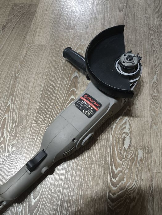 Электроинструмент. Болгарка Ураган 180mm.
