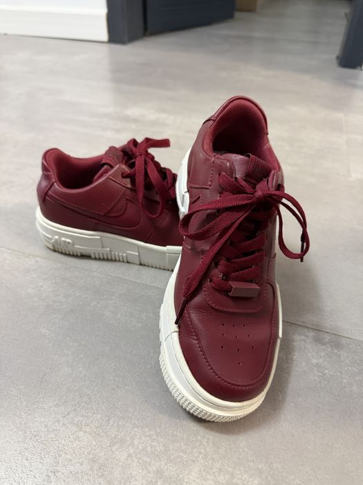 Nike Air Force 1 Pixel