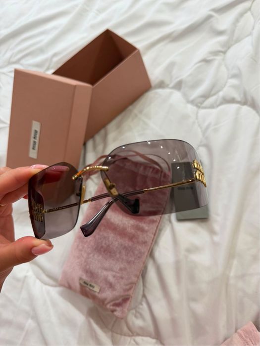 Слънчеви очила Miu Miu