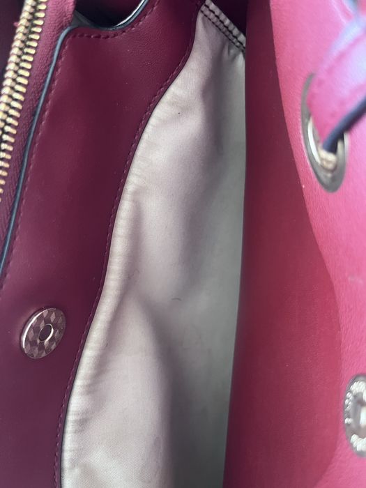 Продам дамскую сумочку, цвет бардо