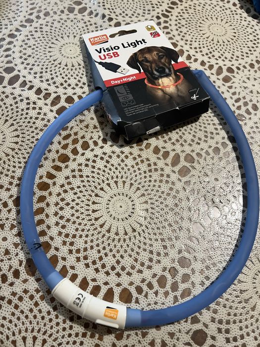 Светеща каишка за куче