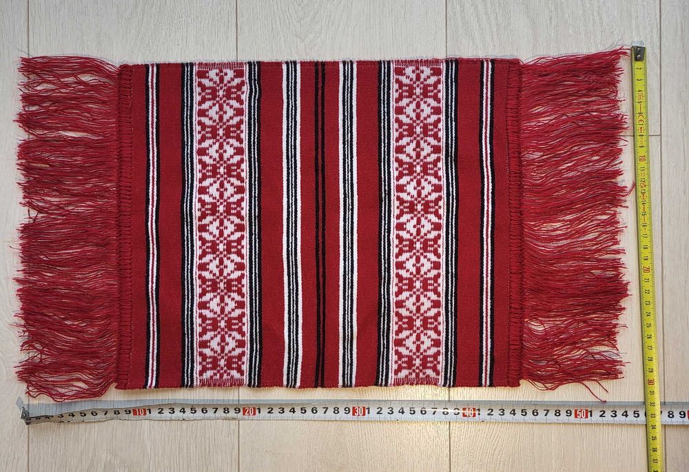 Obiecte decorative traditionale, realizate manual