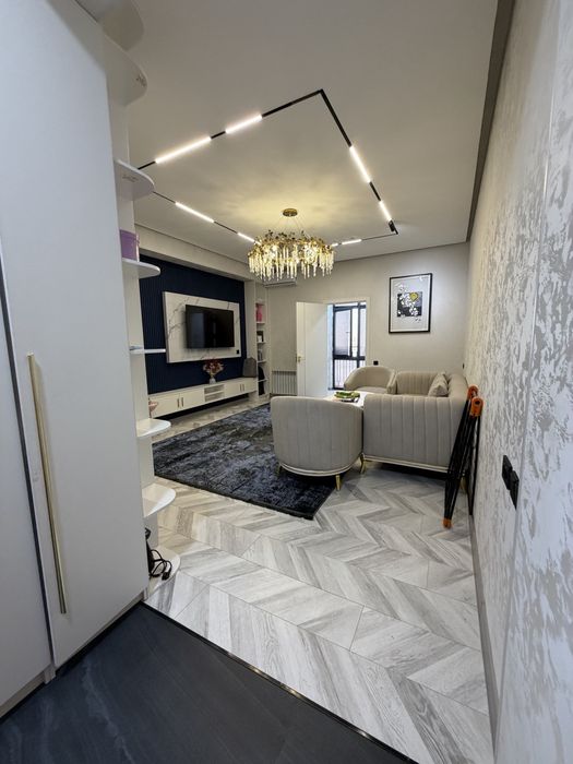 Сергели Чина Хаус 2/8/10,54 кв евроремонт срочно сотилади