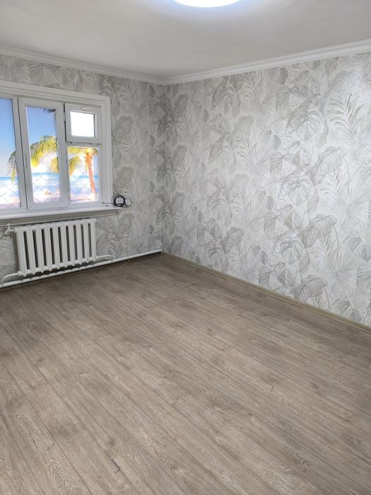 2 х комнатные квартиры в СПУТНИКЕ в деревянном доме. На выбор