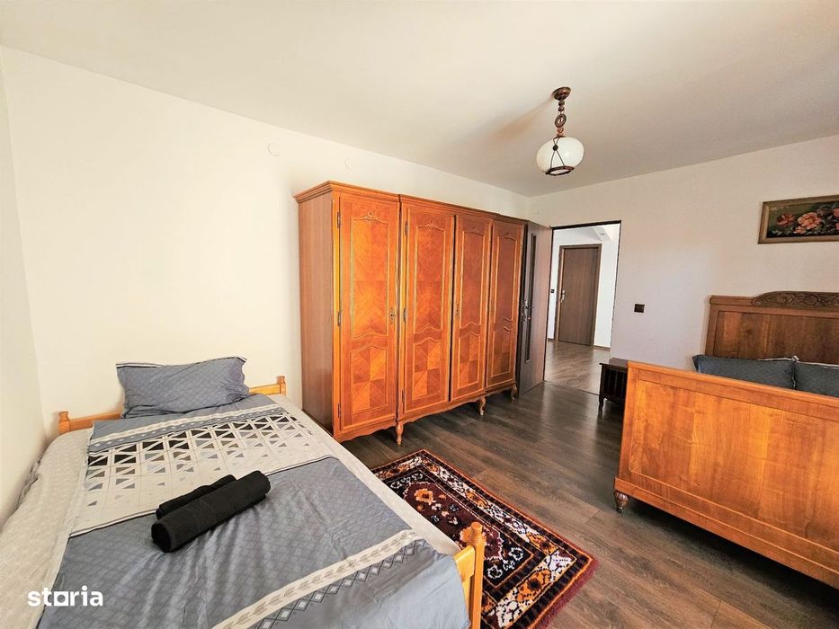 Apartament 7 camere, 200 mp, 3 niveluri, parcare- Borhanci