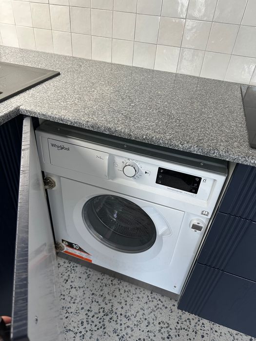 Дава се под наем Тристаен апартамент в Варна, Колхозен пазар - 80 кв.м за 650 € - Снимка #7