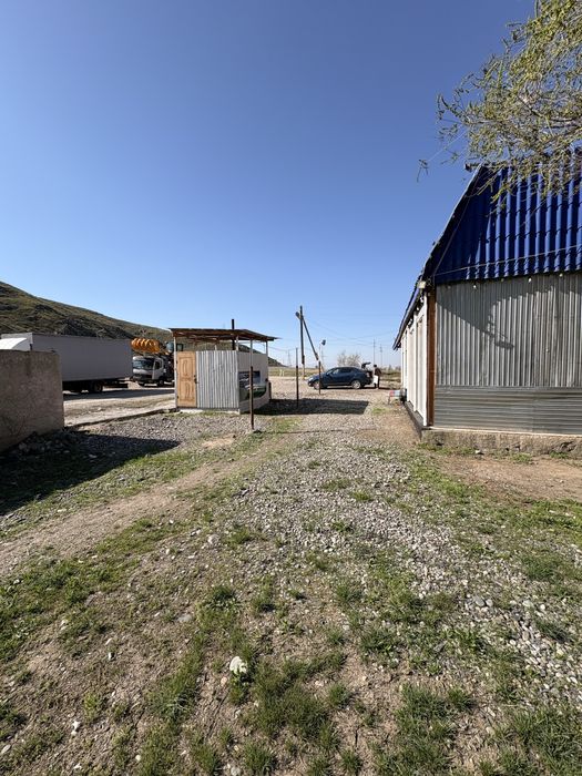 Продам комерчесий недвижомость