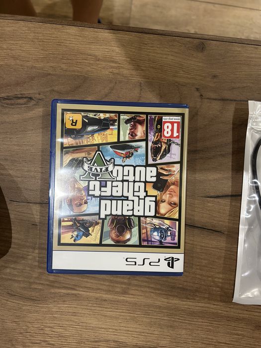 Play Station 5/PS5 Slim Disc Edition 1TB със 2 години гаранция