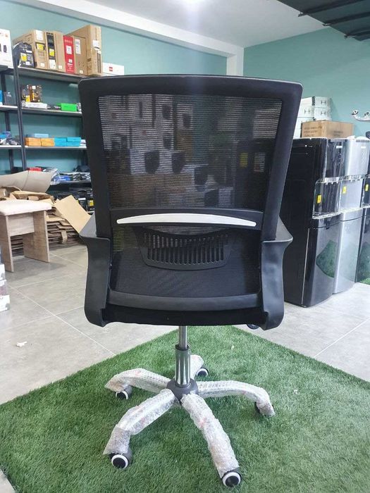 Оптом! Кресло для персонала MONOCHROME ECO. Доставка есть