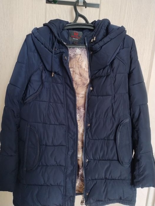 Продам куртки зимние