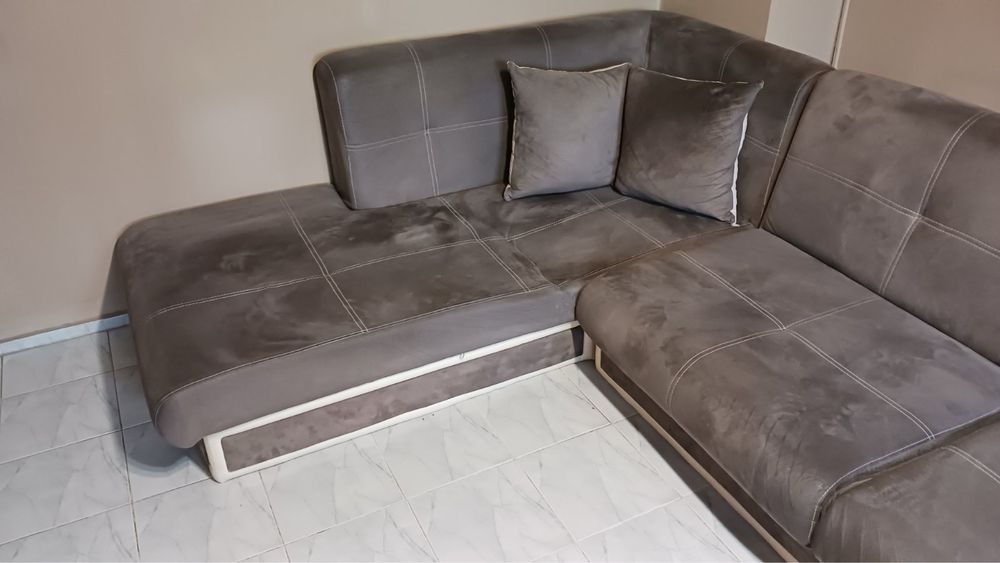 Ъглов диван от две части
