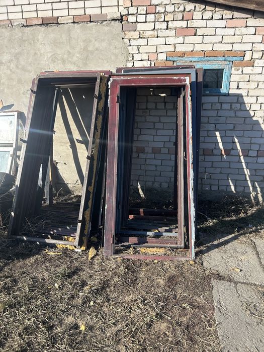 Продам металлический двери