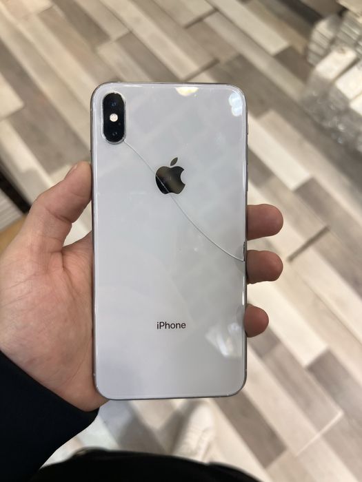 iPhone Xs Max xolati yaxshi