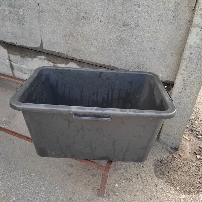 Контейнер пластиковый.