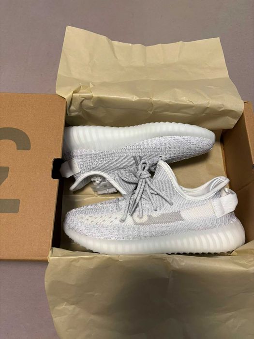 Yeezy 350 v2 Black/White/Blue/gray