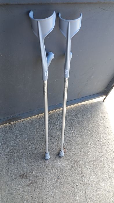 Патерици канадки