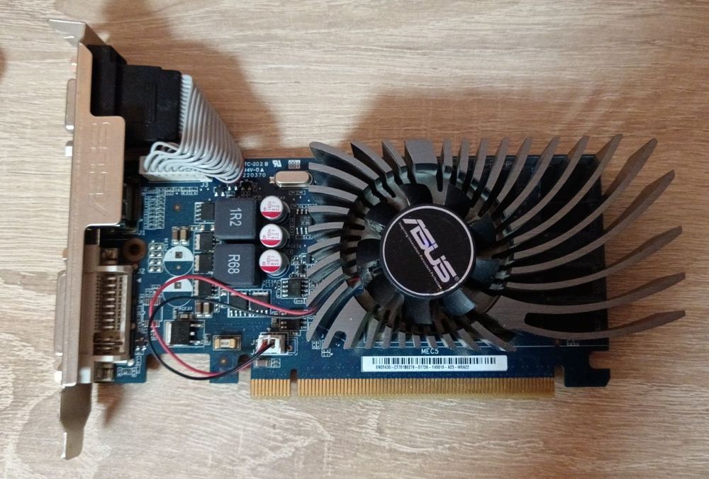 Видео карта Gt430