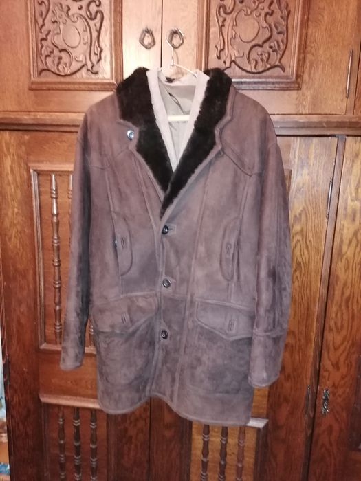 Cojoc mărimea 56 aproape nou