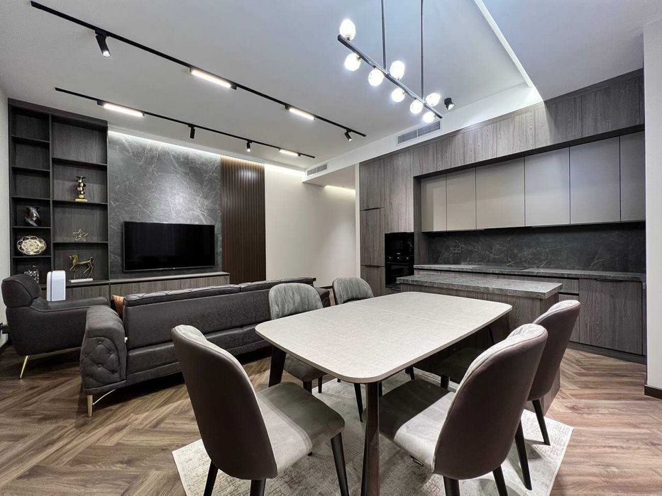 ЖК НРЖ Ойбек! Сдается 3-х комнатная квартира!