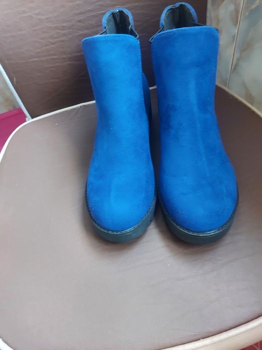 Ghete piele intoarsa