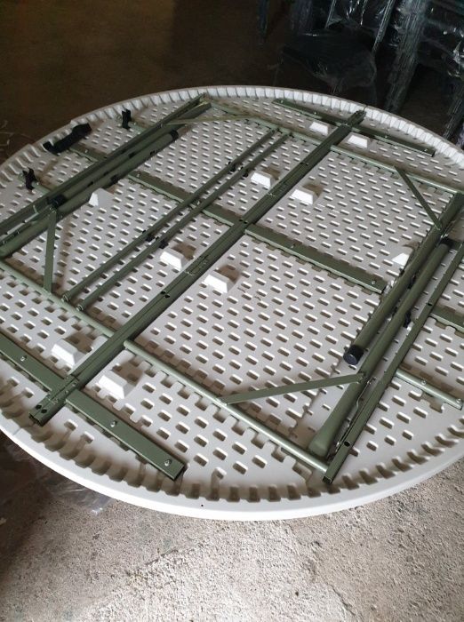 Masa rotunda, 520 lei, pliabila, 6-8-10 pers.,restaurant,cort