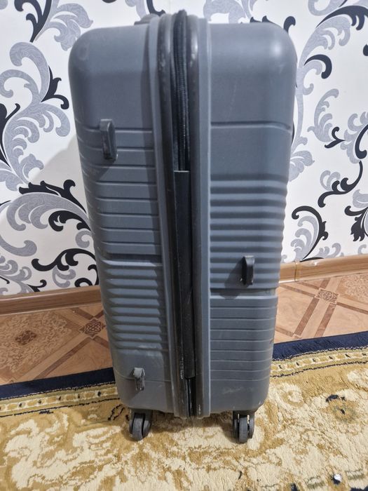 Чемодан safari 67 см