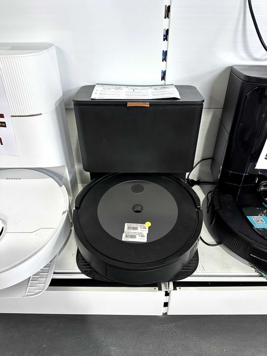 Aspirator robot iRobot Roomba J7+