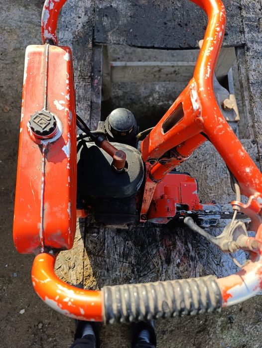 Продам бензопилу