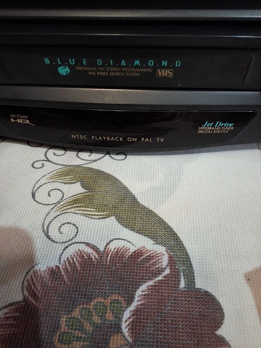 Продам видеомагнитофон Daewoo DV-F34W б/у