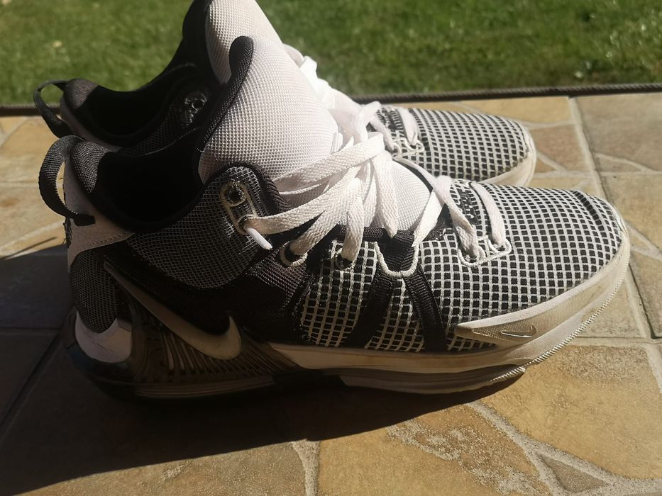 Lebron Witness7 albi