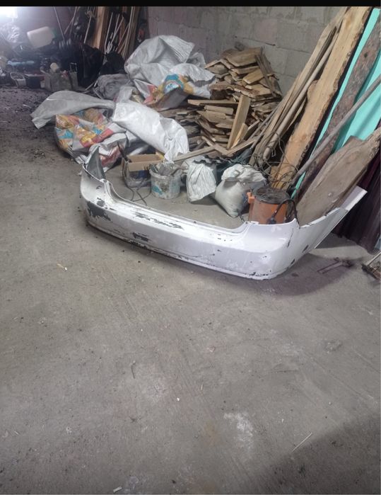 Продам бампер джентра