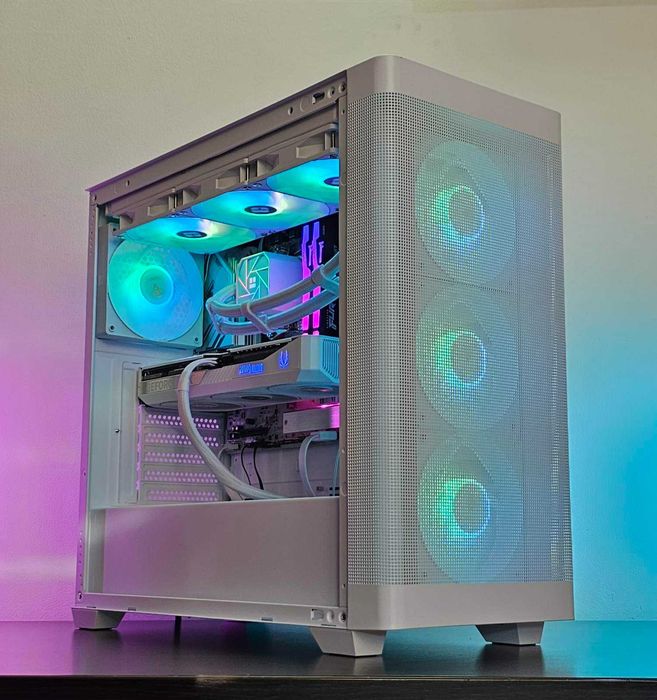 Ryzen 7-7800X3D/RTX 5070/RAM 32GB/SSD 1TB/Чисто Нов+Гаранция!