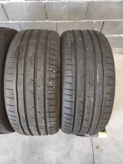 255/45/19 Hankook