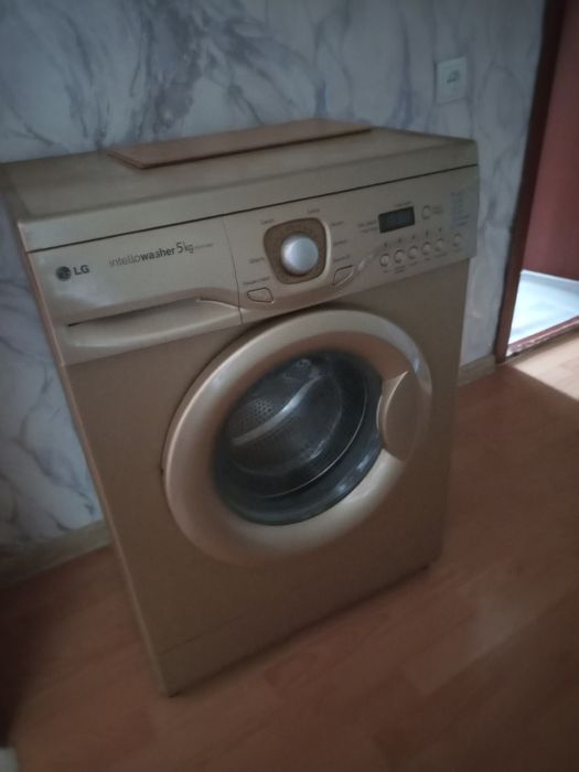 Продам стиральную машинку