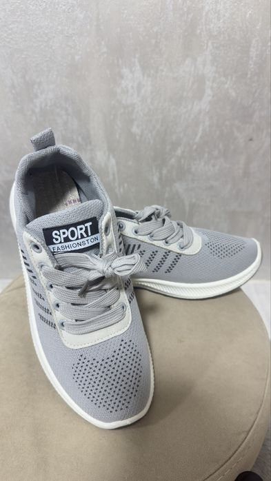 Кроссовки мужские